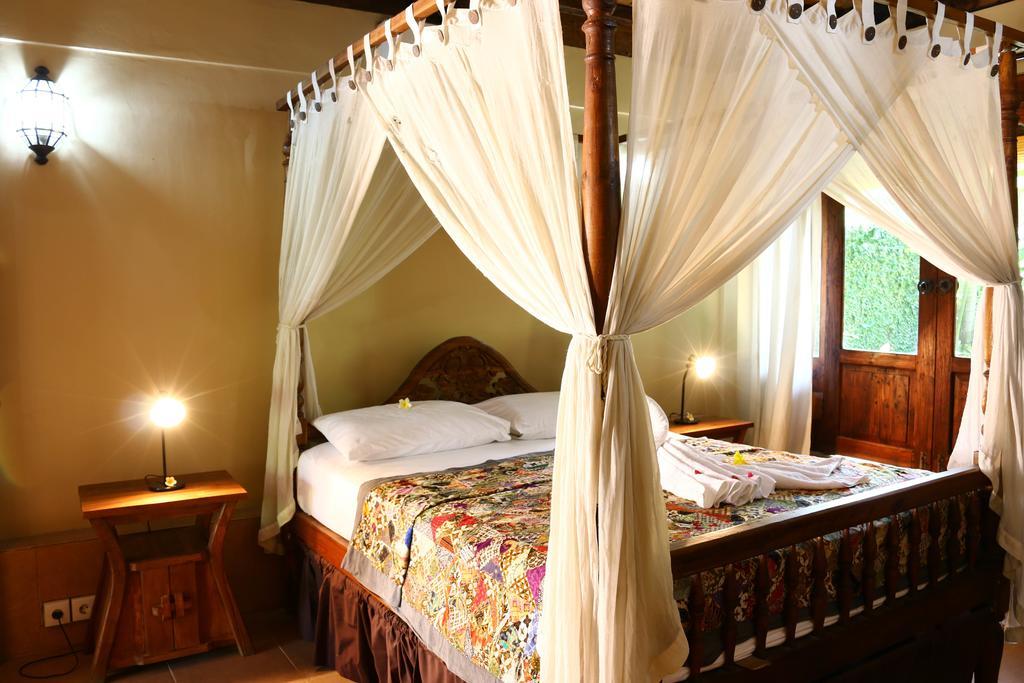 Lovina Beachhouse Villas Exterior photo