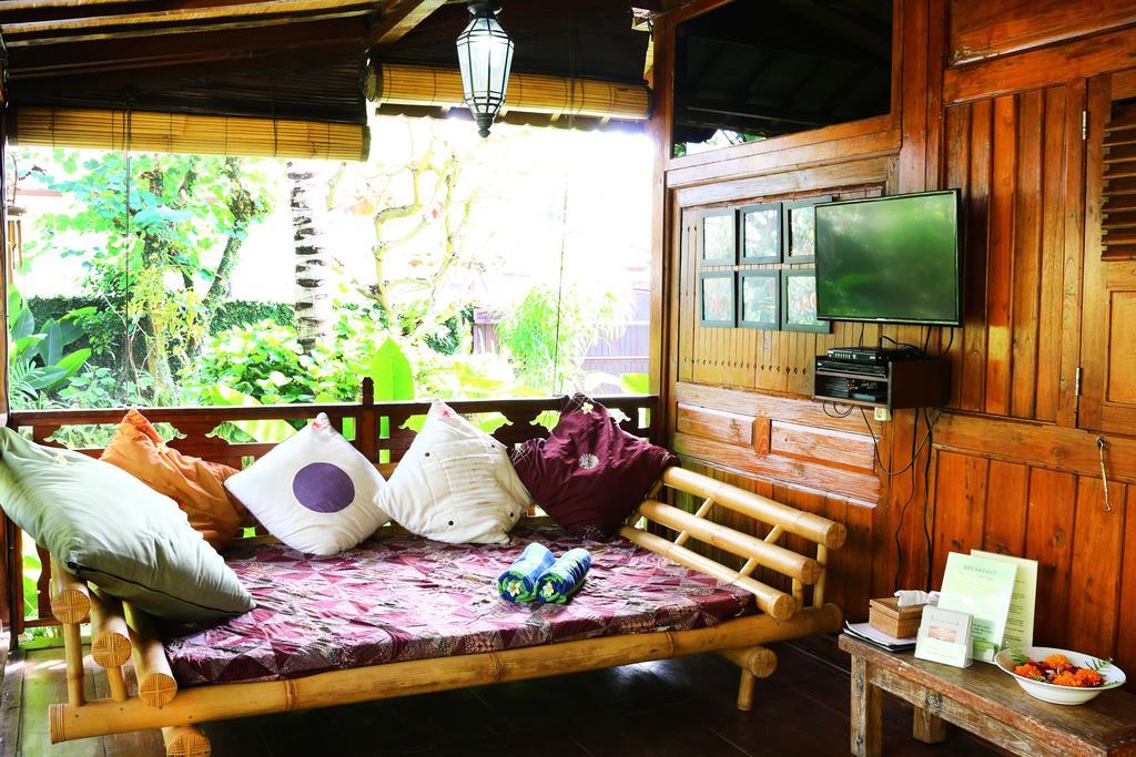 Lovina Beachhouse Villas Exterior photo