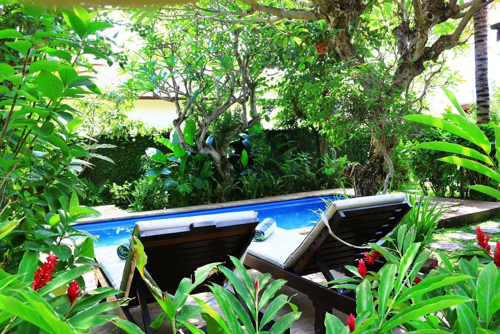 Lovina Beachhouse Villas Exterior photo