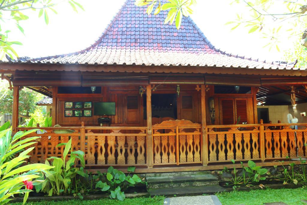 Lovina Beachhouse Villas Exterior photo