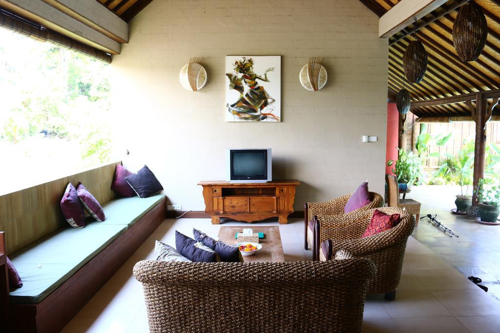 Lovina Beachhouse Villas Exterior photo