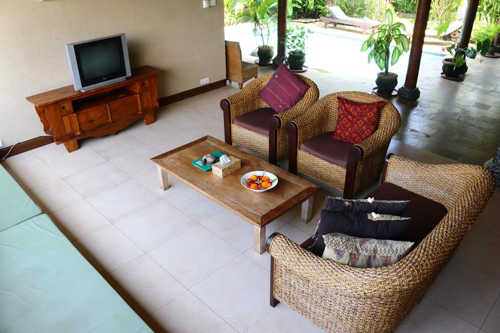 Lovina Beachhouse Villas Exterior photo