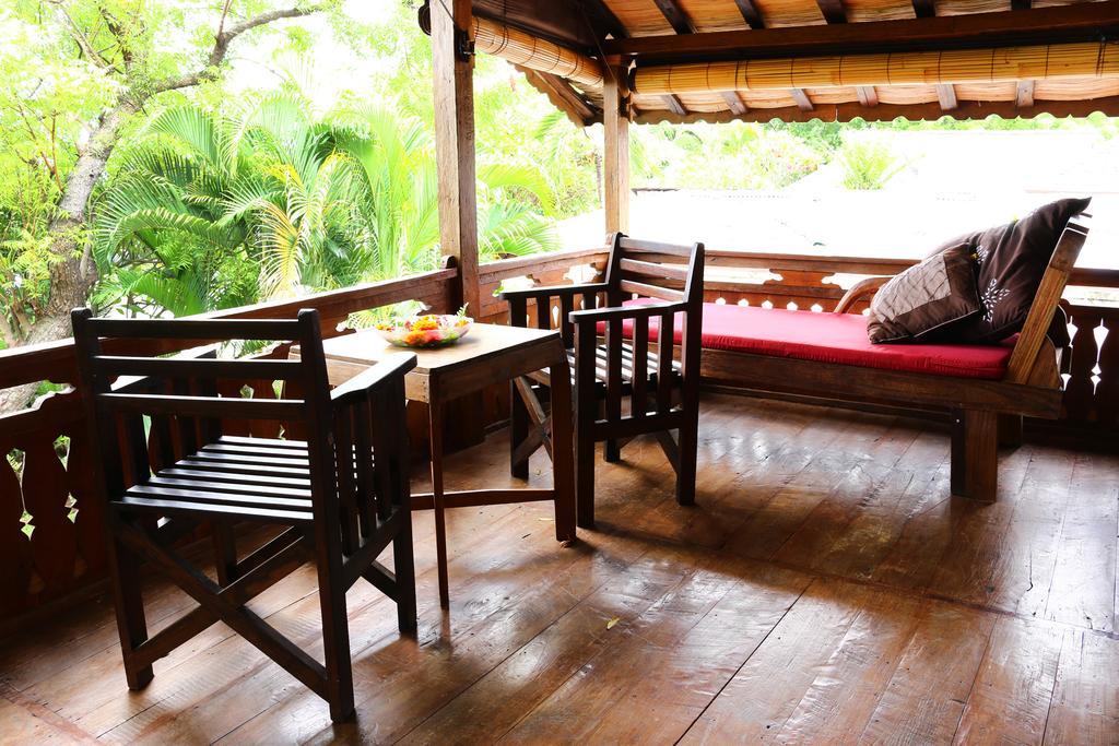 Lovina Beachhouse Villas Exterior photo