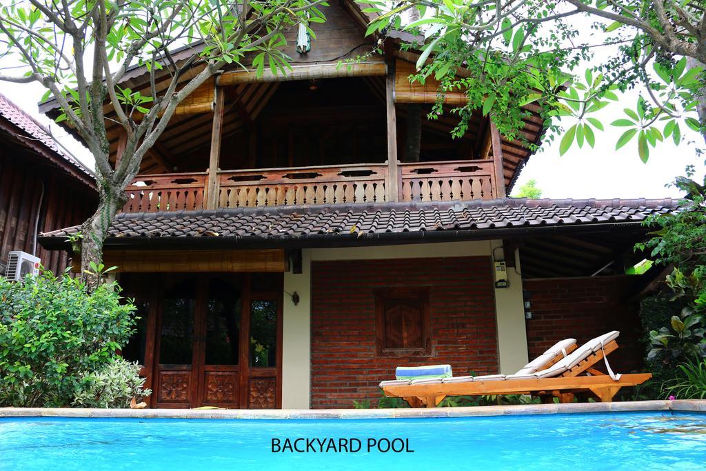 Lovina Beachhouse Villas Exterior photo
