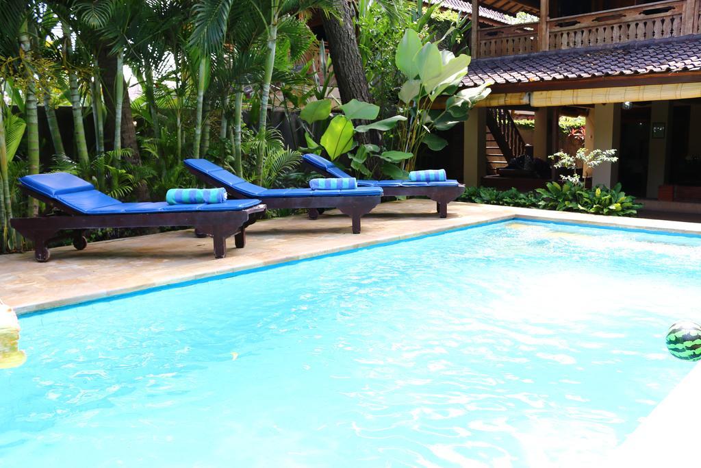 Lovina Beachhouse Villas Exterior photo