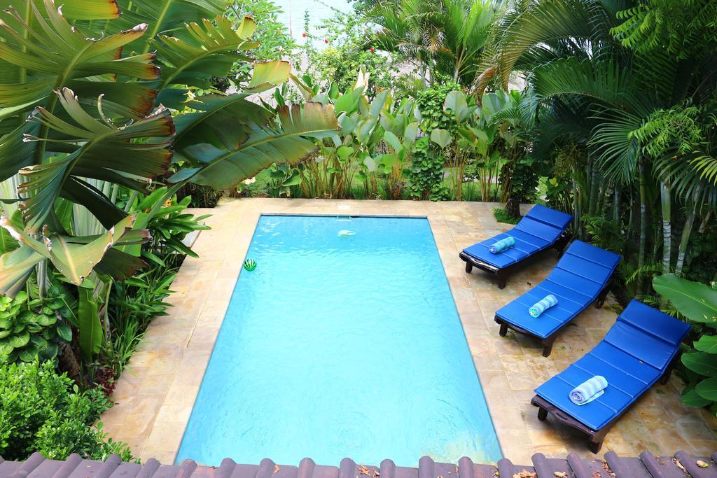 Lovina Beachhouse Villas Exterior photo