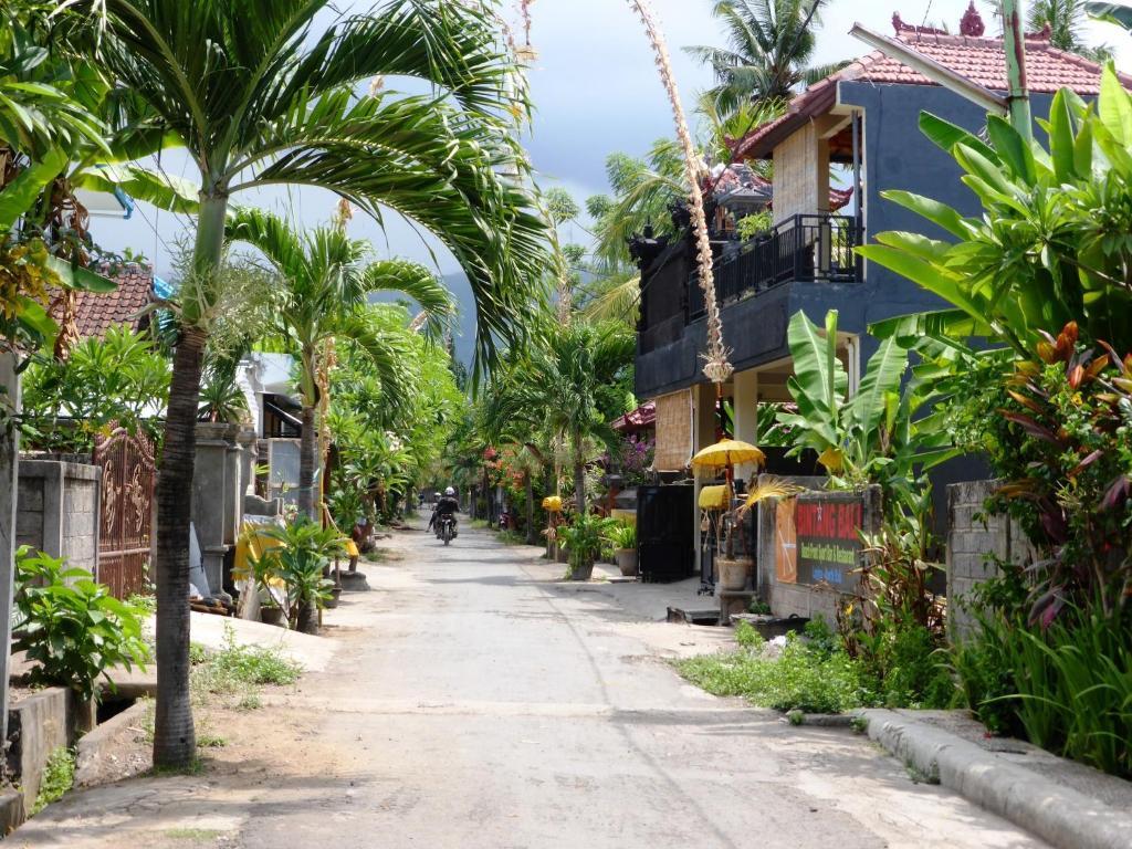 Lovina Beachhouse Villas Exterior photo